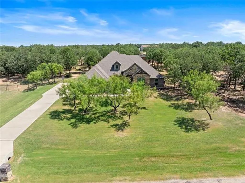 109 Post Oak Way, Weatherford