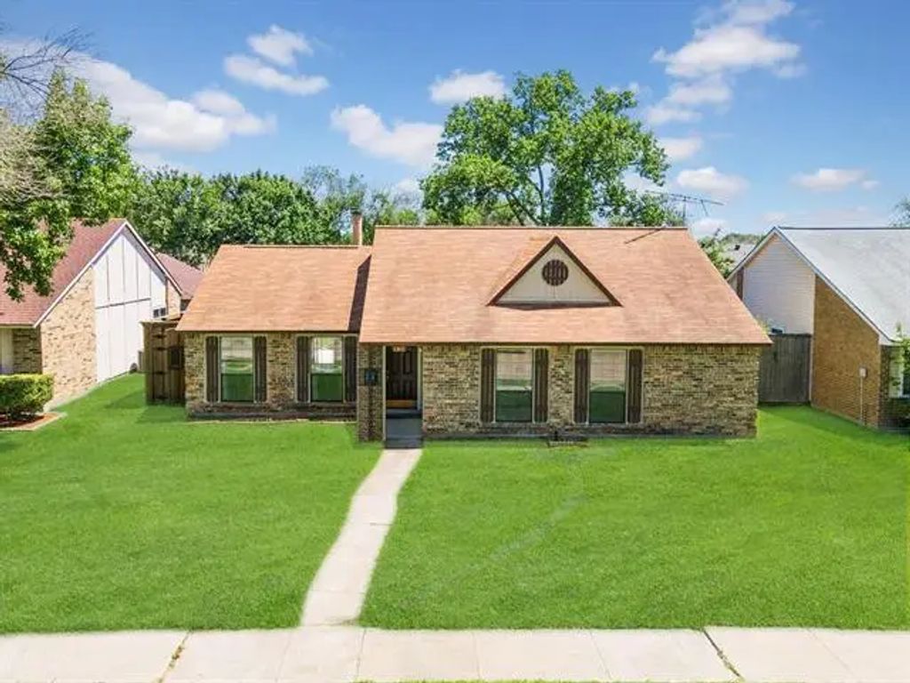 1310 Timbercreek Court, Allen