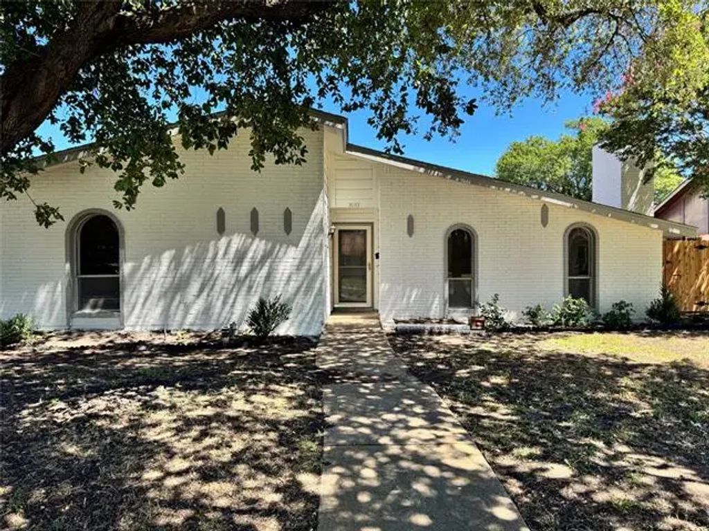 3033 Ripplewood Drive, Garland