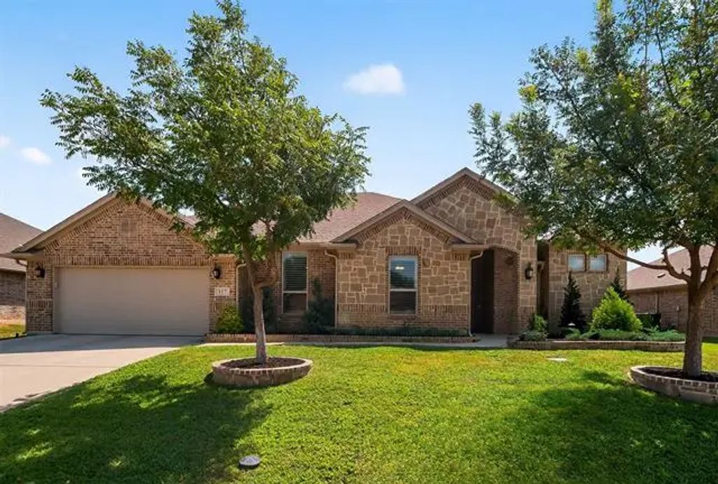 317 Brinkley Drive, Saginaw