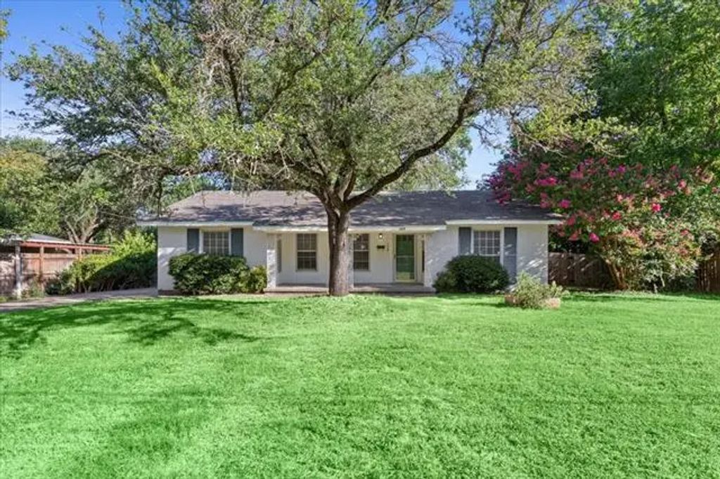 3317 Mitchell Road, Waco