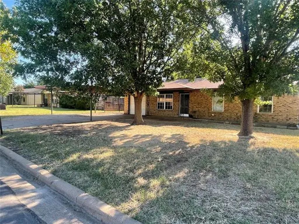 179 Oakland Street, Graham