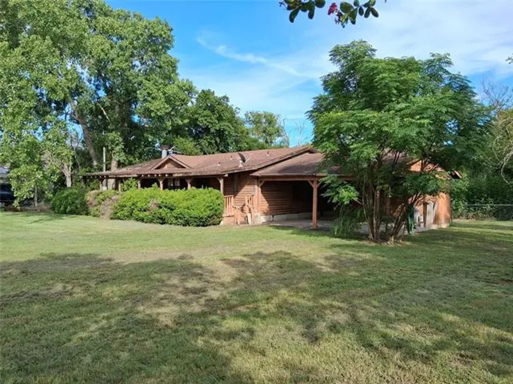 400 W Criner Street, Grandview