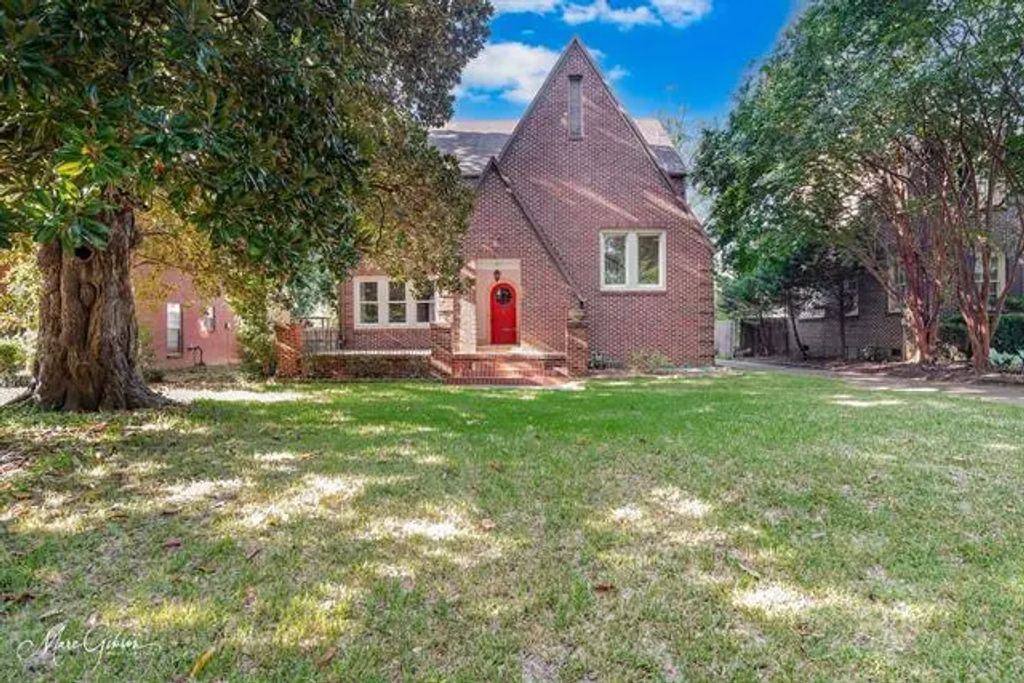 919 Monrovia Street, Shreveport