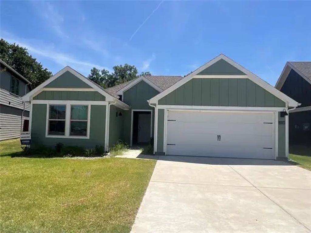 13228 Rich, Providence Village