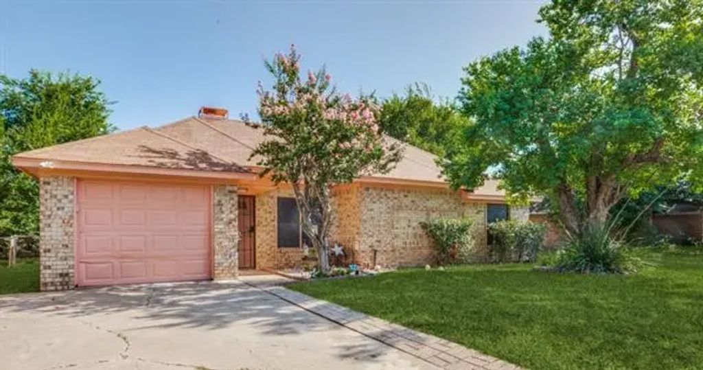 105 Mesa Moor Drive, Glenn Heights
