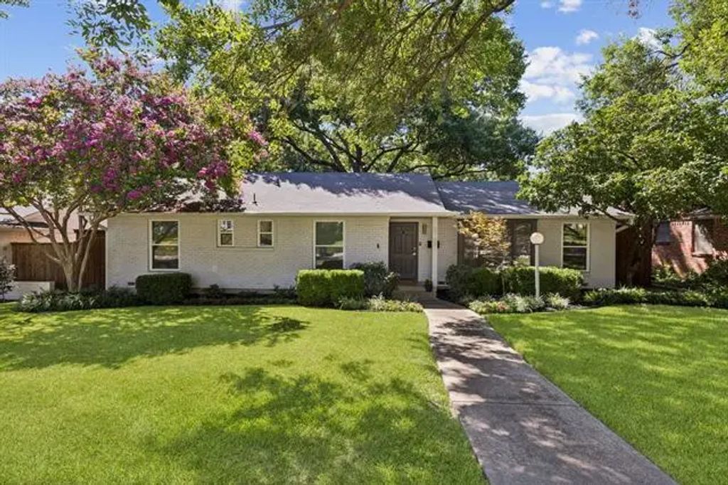 8747 Aldwick Drive, Dallas