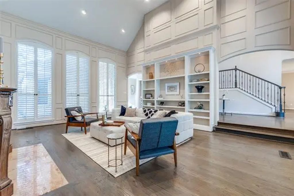7806 Glen Albens Circle, Dallas