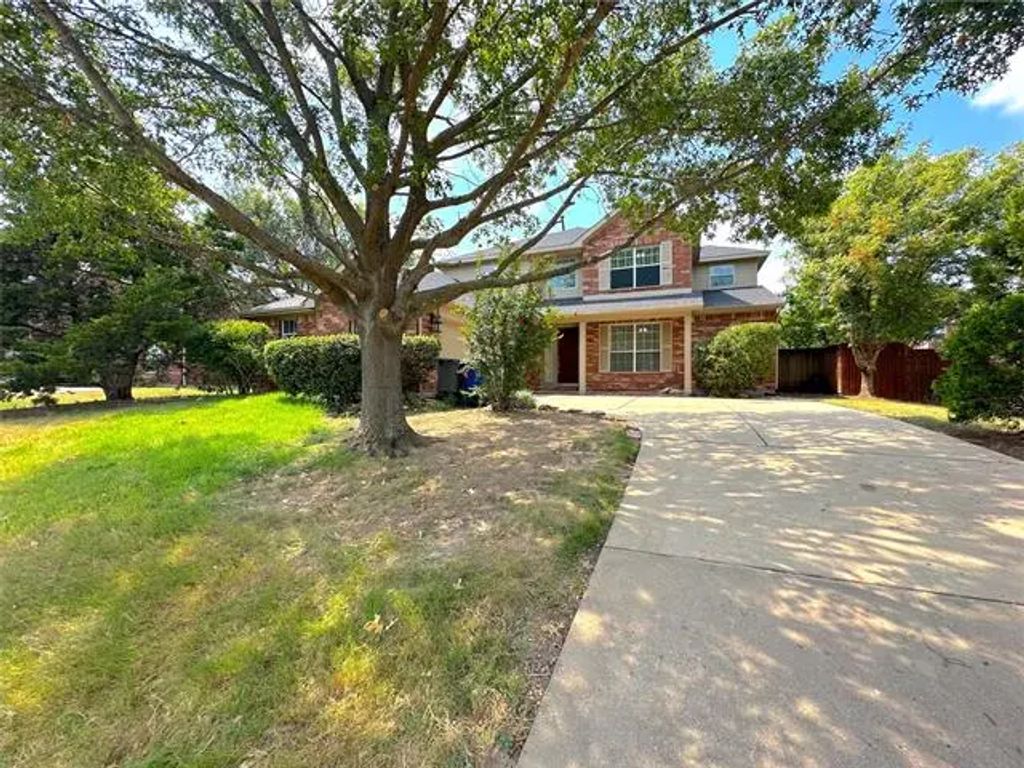 1575 Poets Way, Allen