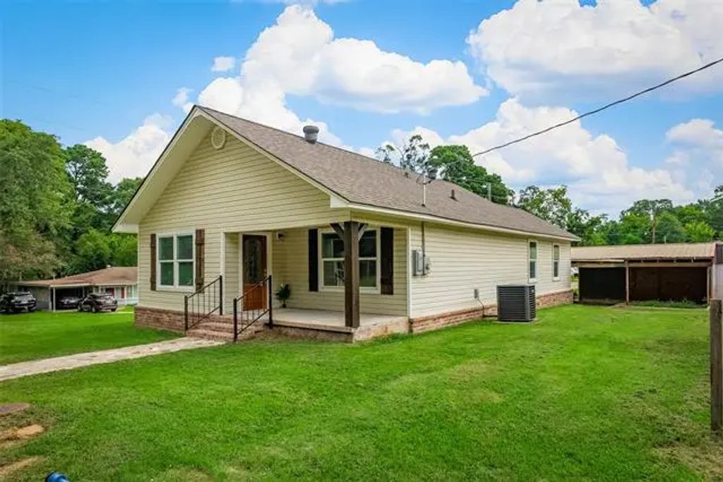 608 Tillman Drive, Minden