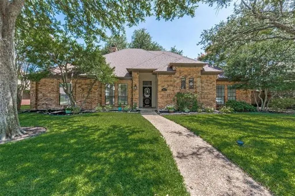 6808 Lovington Drive, Dallas