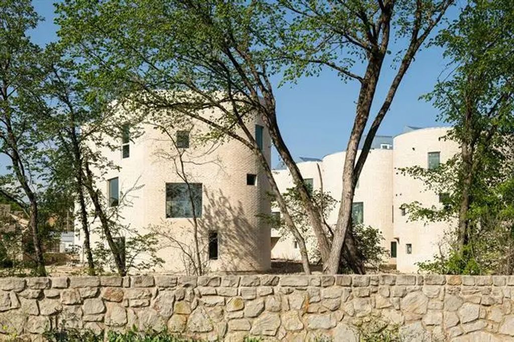310 Blackland Court, Dallas