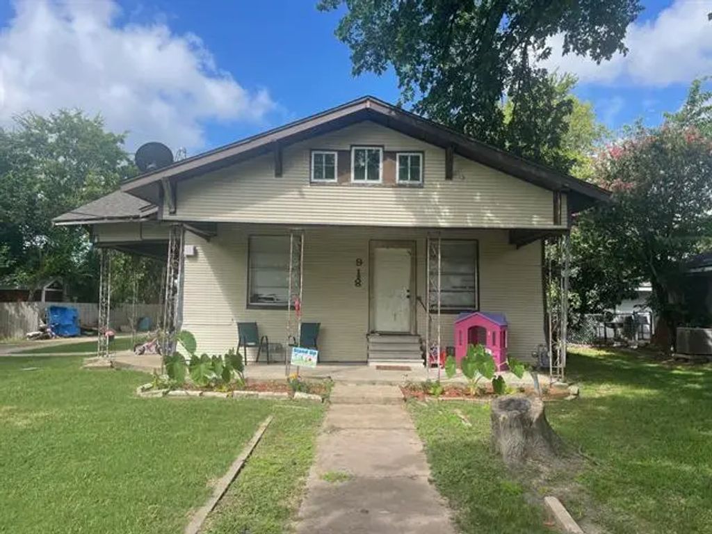 918 W Angeline Street, Groesbeck