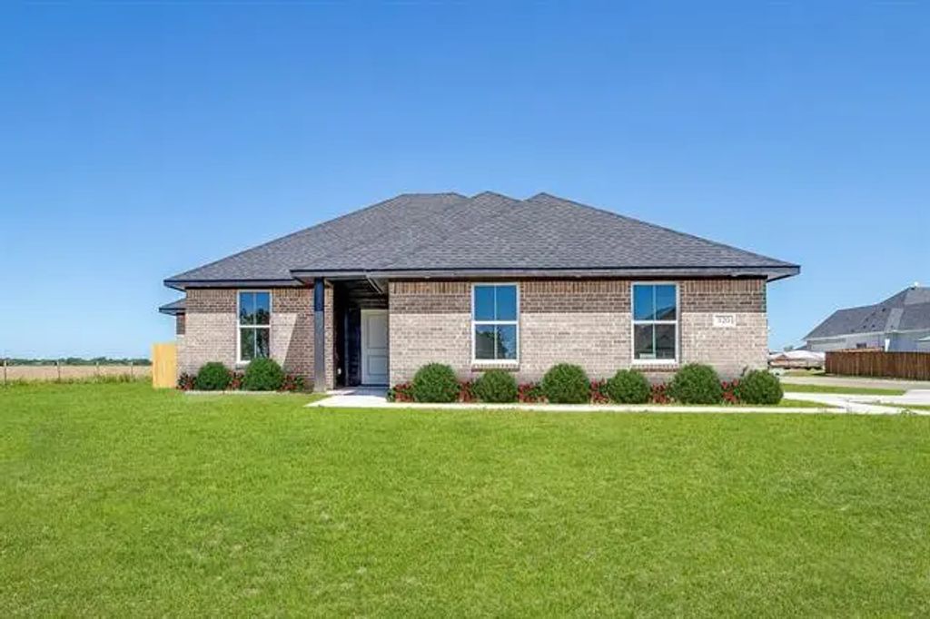 320 Cherry Point Drive, Palmer