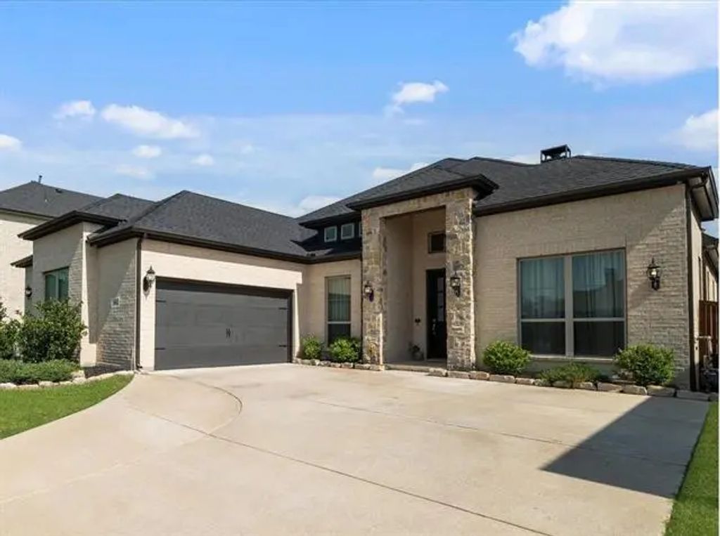 1912 Lasseter Drive, Mansfield