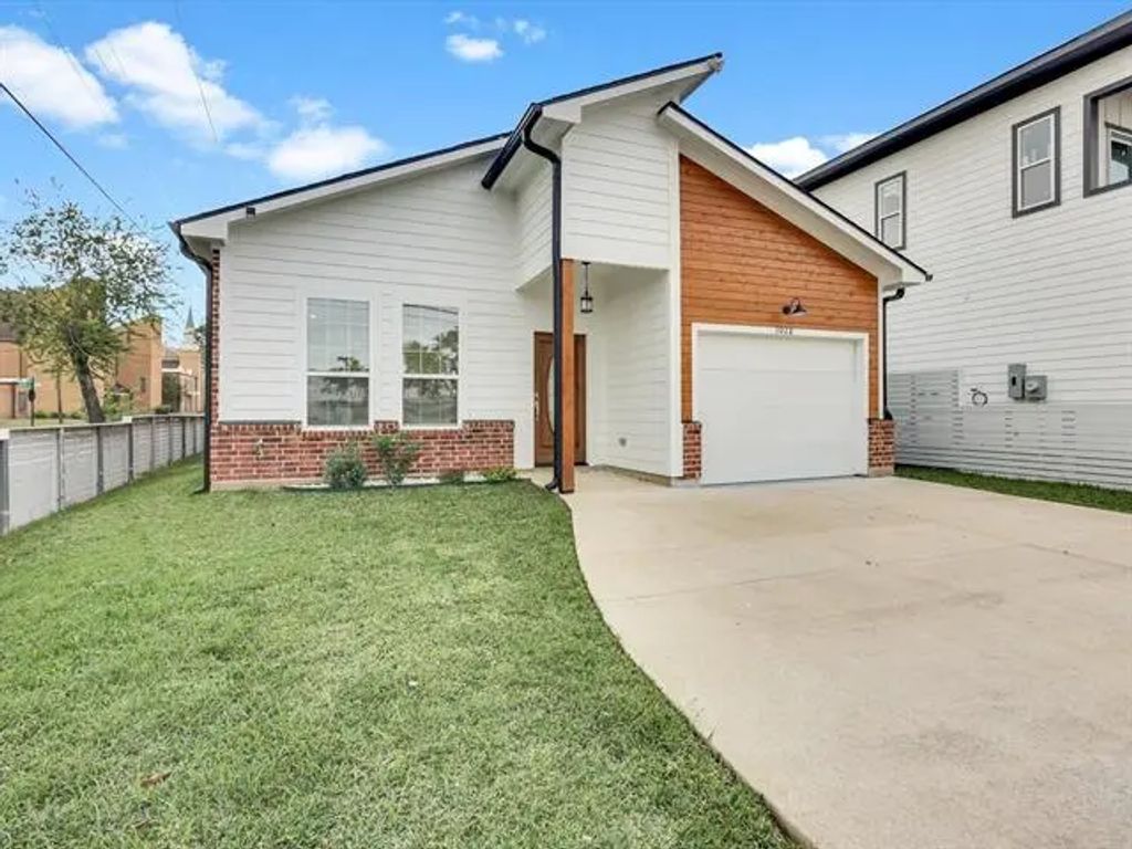 1028 Comal Street, Dallas