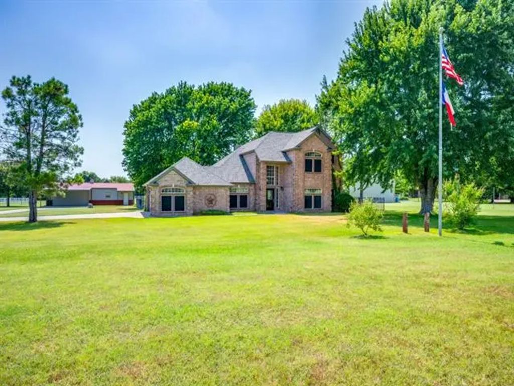 2000 Mustang Meadow Drive, Decatur