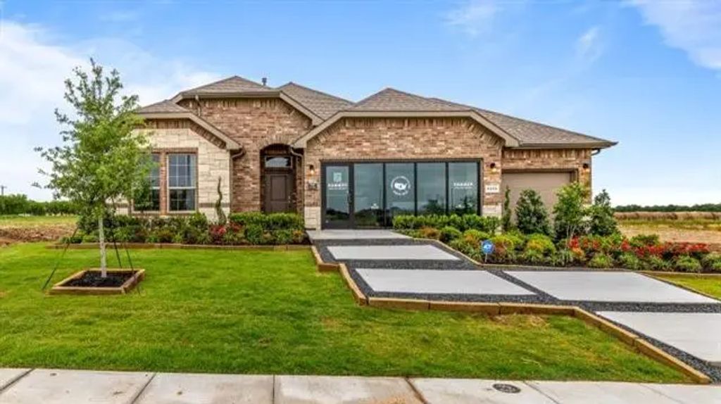 1313 Madeline Lane, Krum