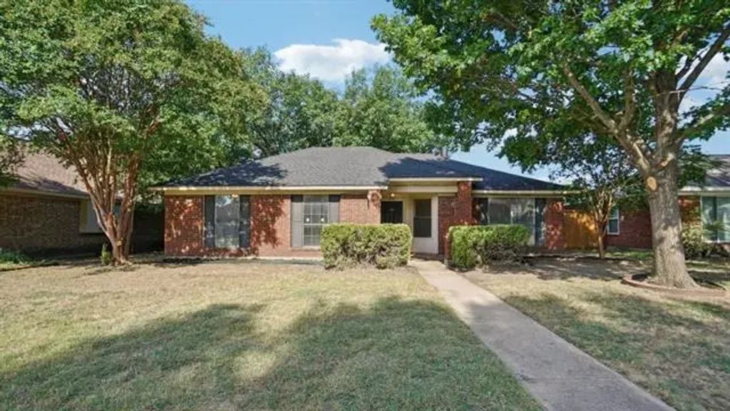 608 Ironwood Drive, Allen