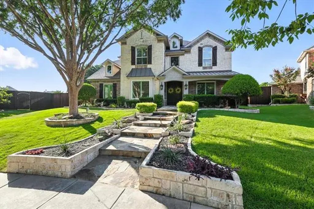 816 Oxford Court, Lewisville