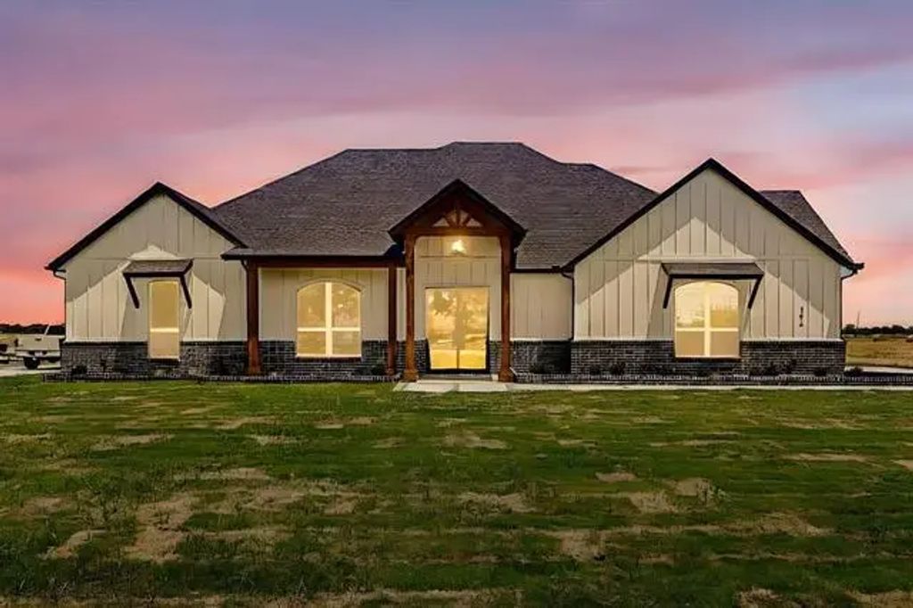 194 Vz County Road 3910, Wills Point