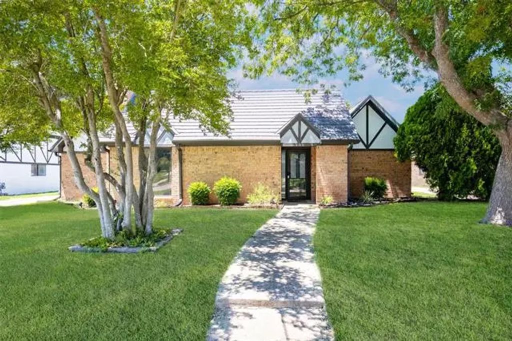 3209 Bandolino Lane, Plano