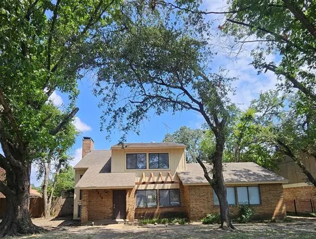 1915 Forestwood Drive, Richardson