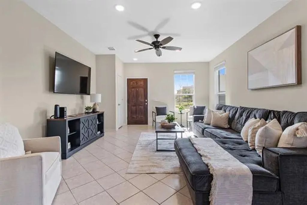 5652 Cherrywood Way, Fort Worth