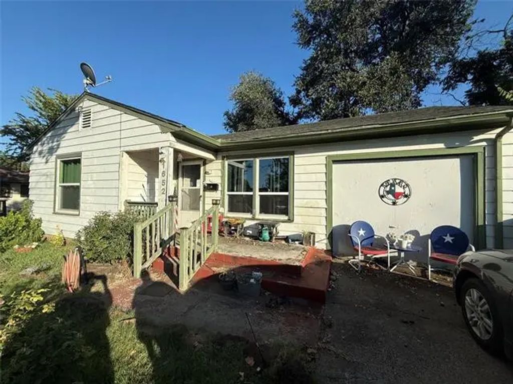 1652 Murray Drive, Garland