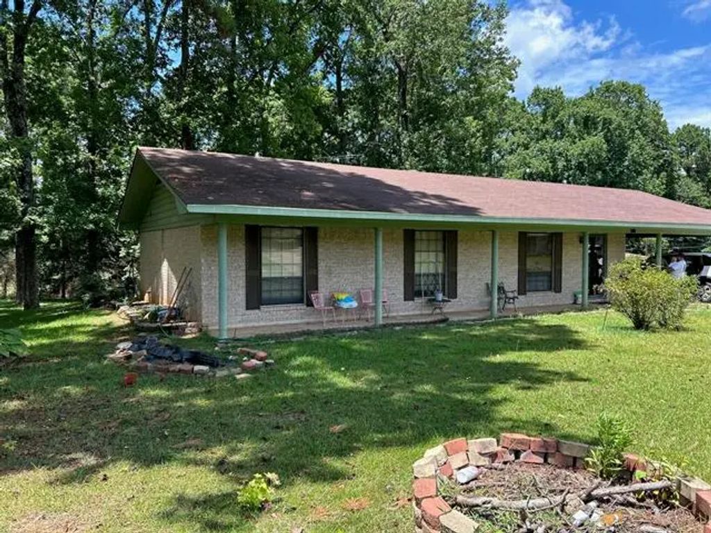 110 General Beauregard Drive, Vivian
