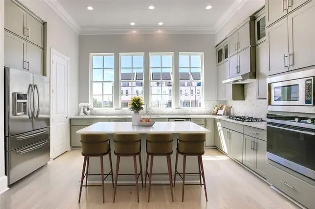 4606 Greenborough Lane, Dallas