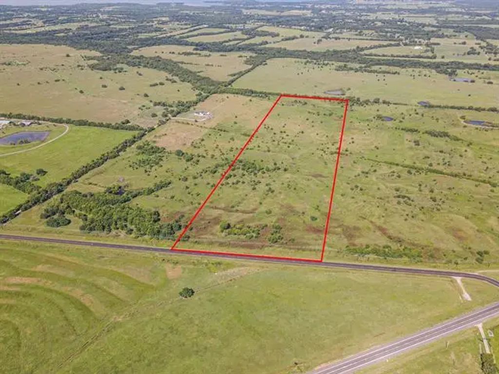 Tbd0 Fm 2737, Lone Oak