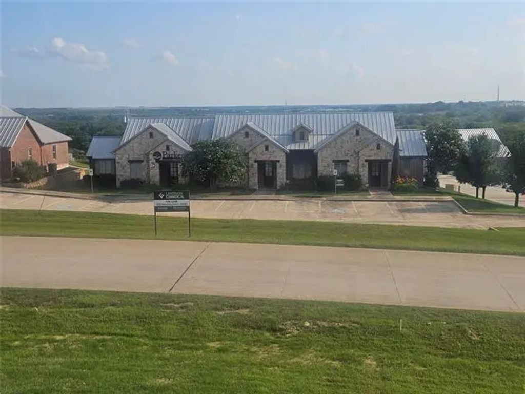 12101 Bella Italia Drive, Fort Worth