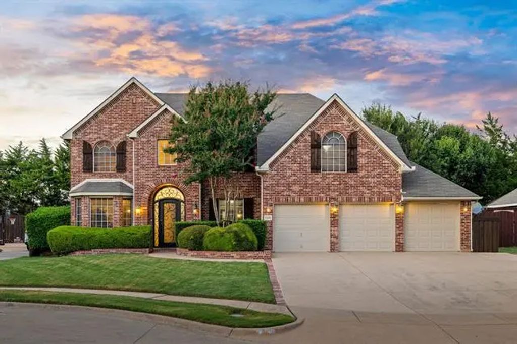 9338 Fairmont Drive, Frisco