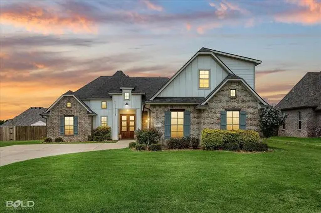 223 Donna Lane, Stonewall