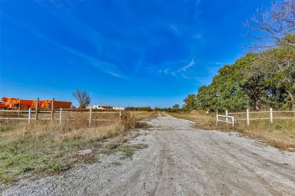 4401 E Highway 82, Gainesville