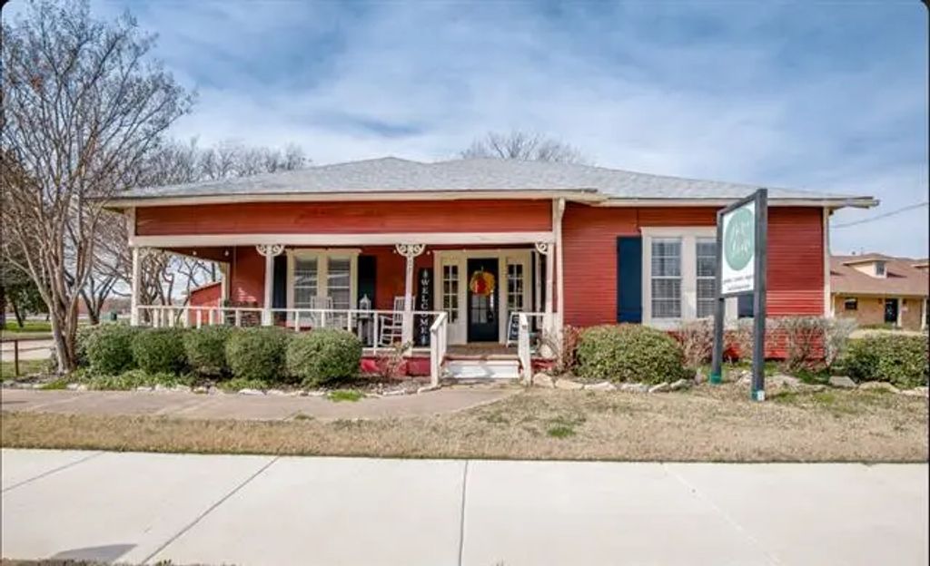 207 Laurence Drive, Heath