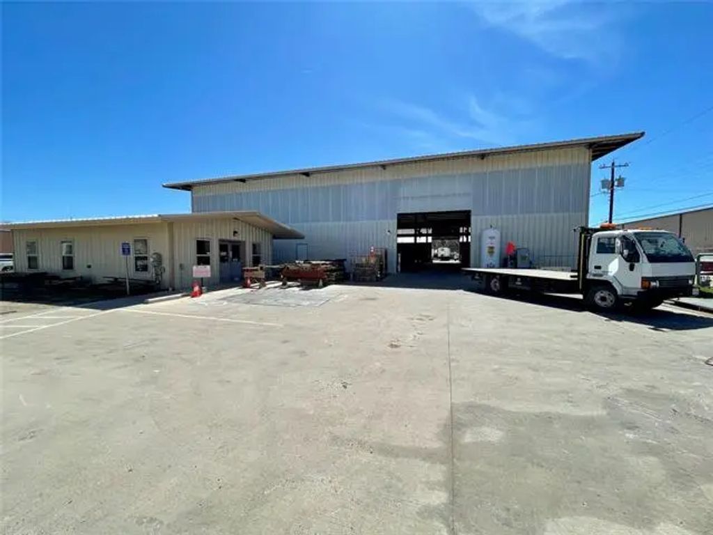809 S 7th Street, Abilene