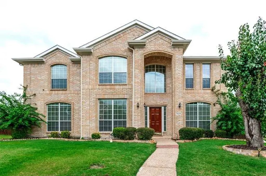 1029 Delaware Drive, Carrollton