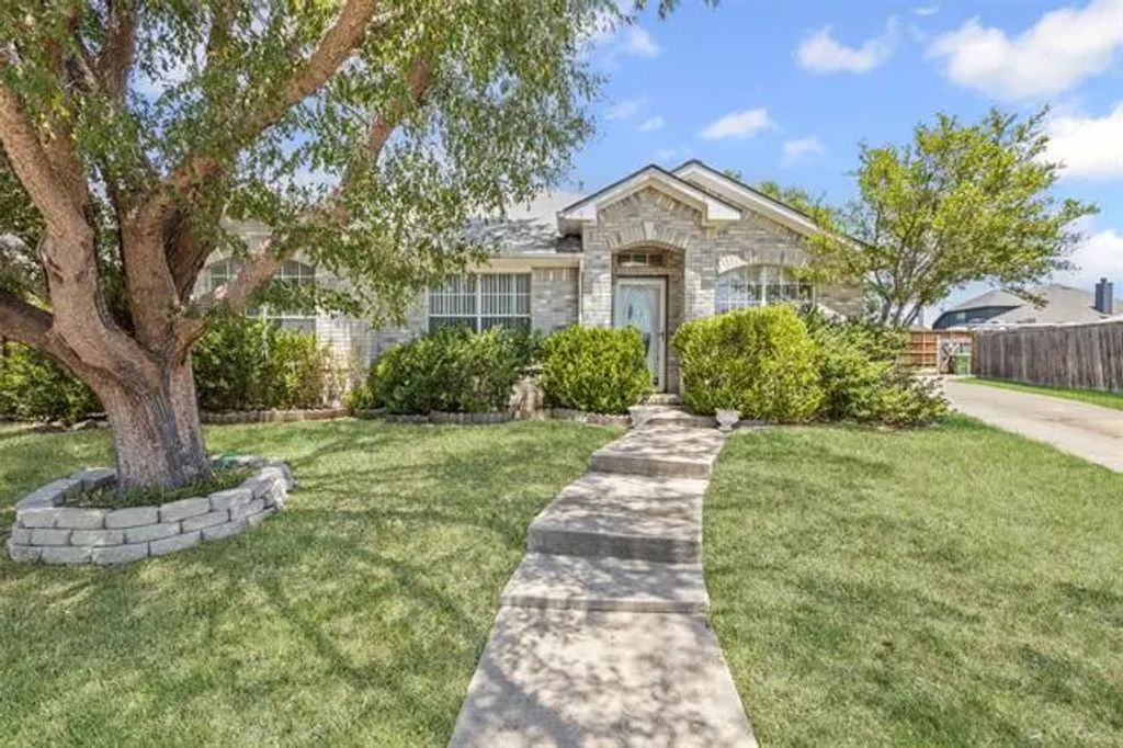 4532 Rustic Ridge Court, The Colony