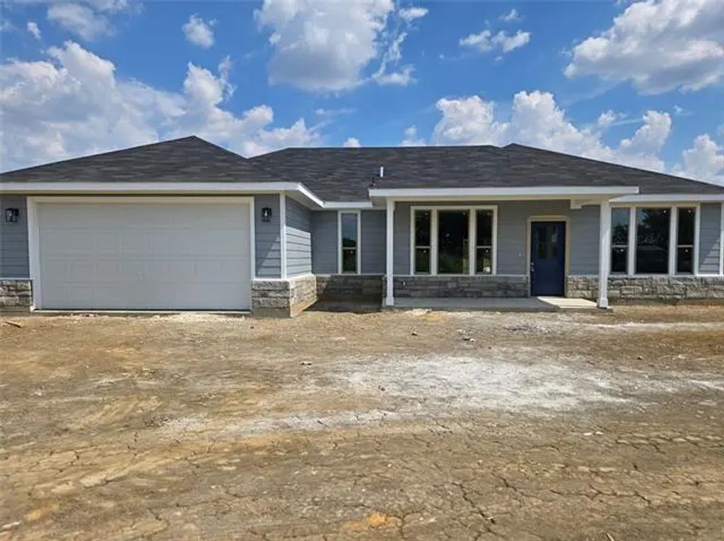 4101 County Road 401, Alvarado