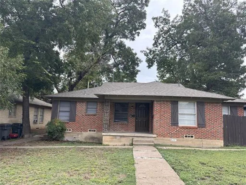930 Harlandale Avenue, Dallas