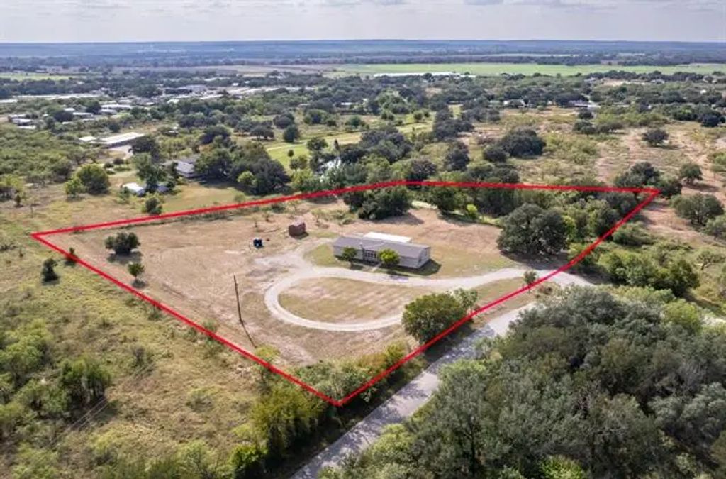 3541 County Road 336, Early