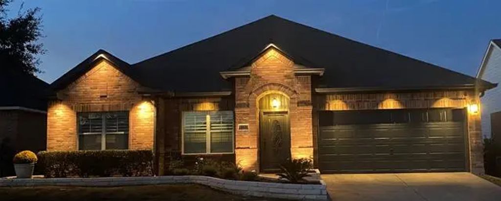 113 Ravinia Court, Oak Point