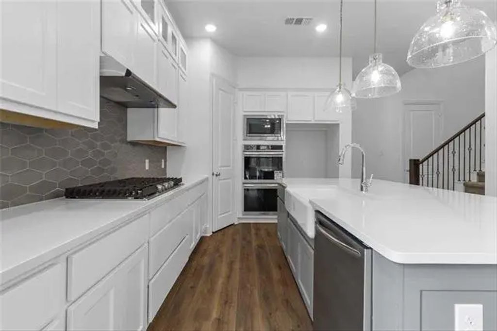 1801 Lambs Ear Lane, Aubrey