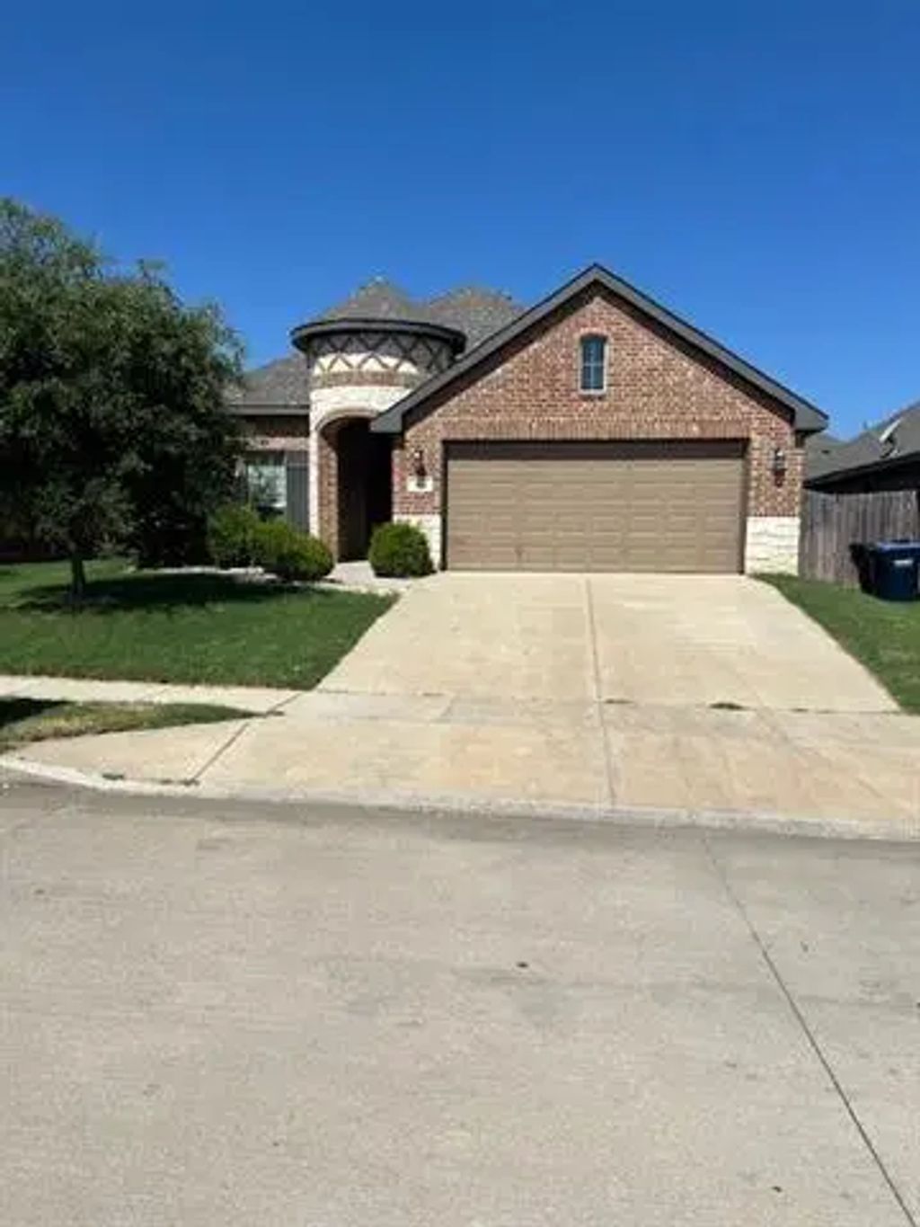 11916 Bellegrove Road, Burleson