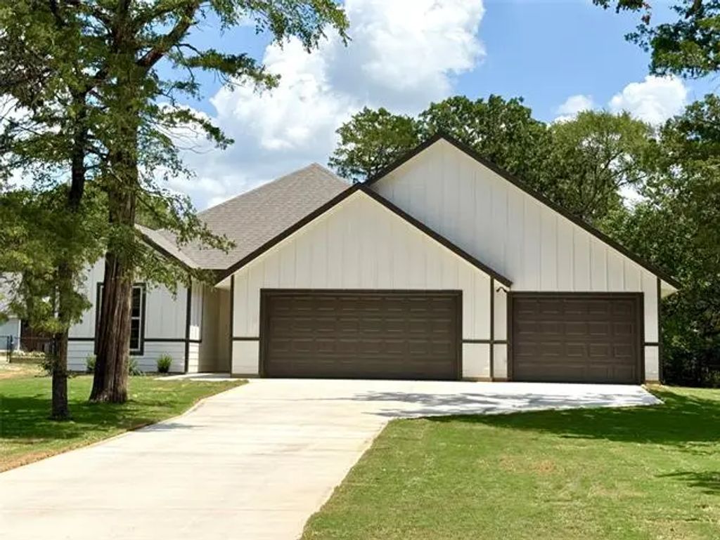114 Seminole Cove, Lake Kiowa