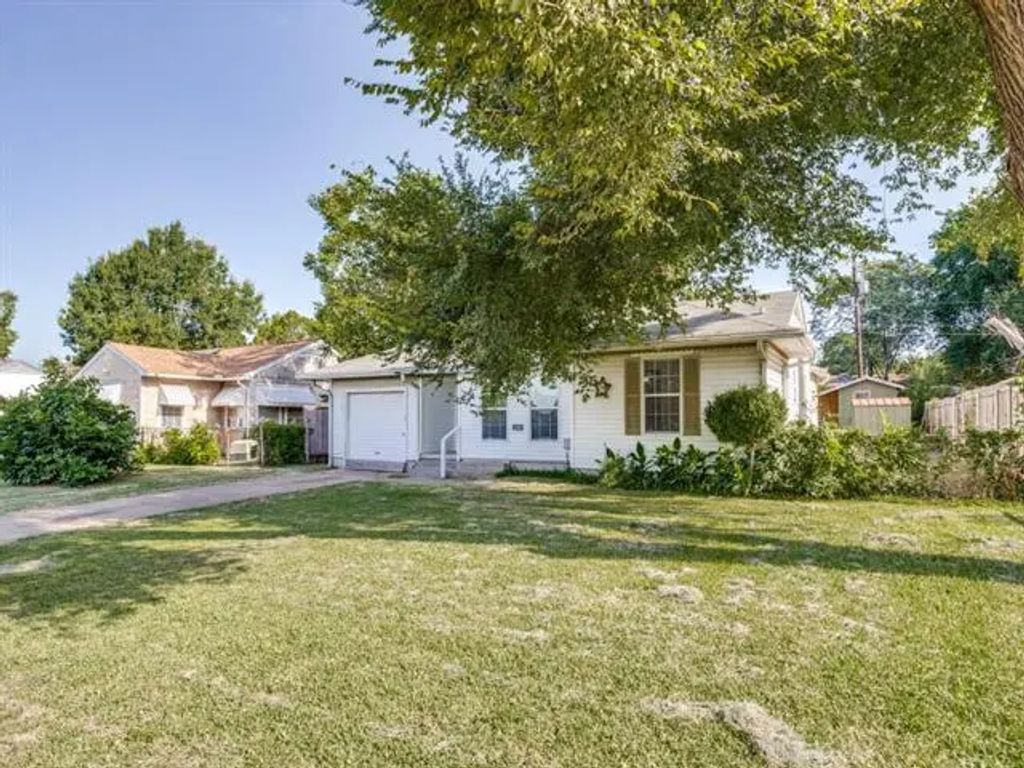 1513 Lakeside Drive, Garland