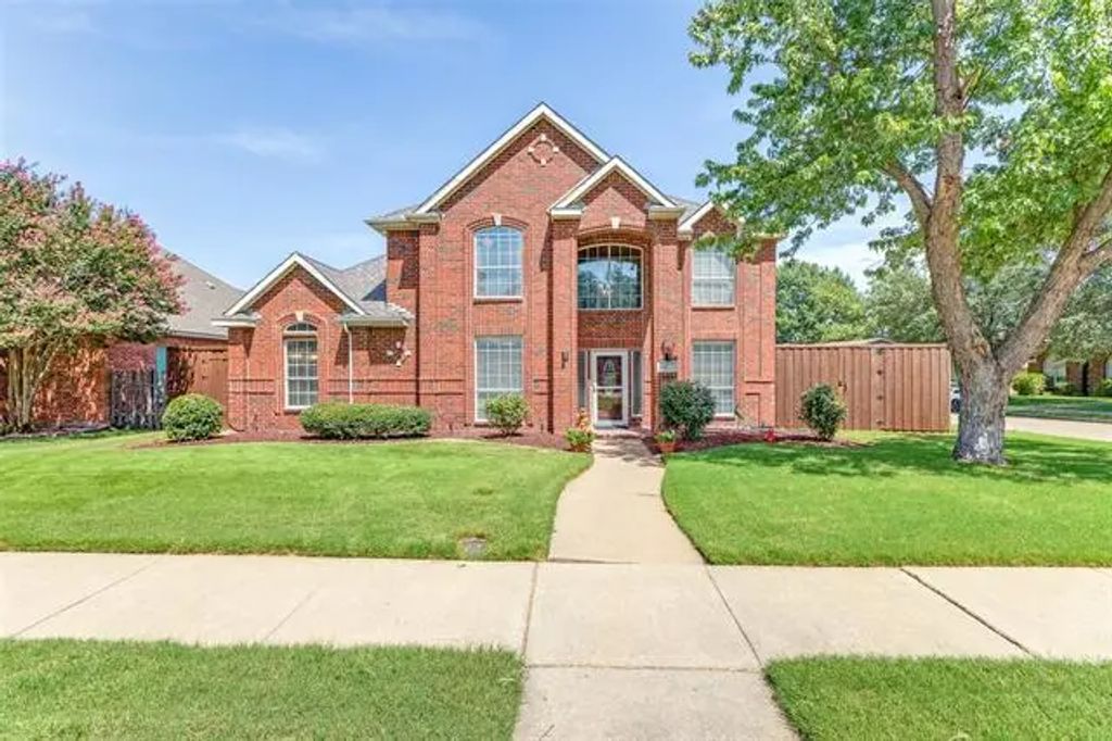 1217 Morrow Lane, Allen