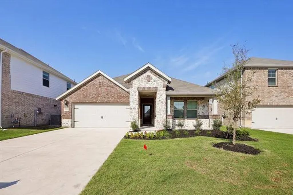 3314 Pat Mayse Drive, Farmersville
